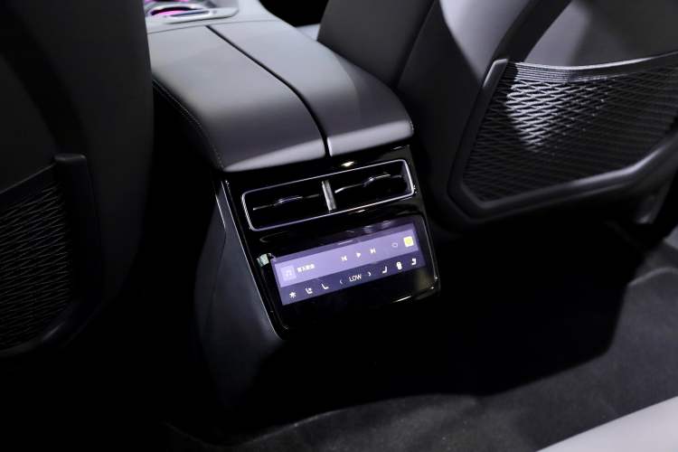 Used Zeekr 001 2025 WE Edition 100 kWh Rear-Wheel Drive Interior 2
