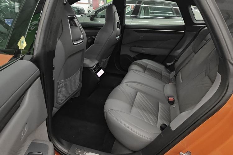 Used Zeekr 001 2025 WE Edition 100 kWh Rear-Wheel Drive Interior 4