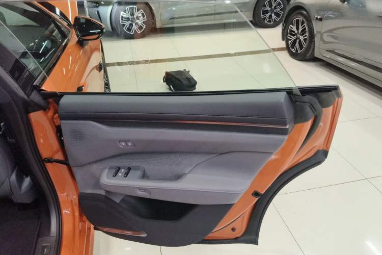 Used Zeekr 001 2025 WE Edition 95 kWh All-Wheel Drive Interior 6