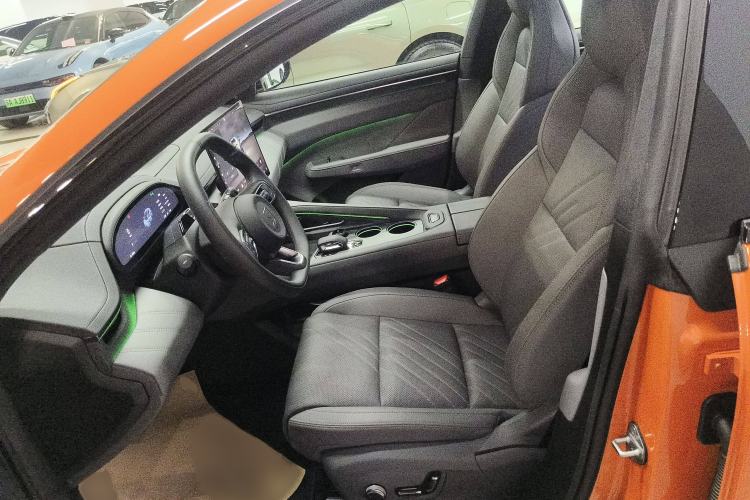 Used Zeekr 001 2025 WE Edition 95 kWh All-Wheel Drive Left Front Seat