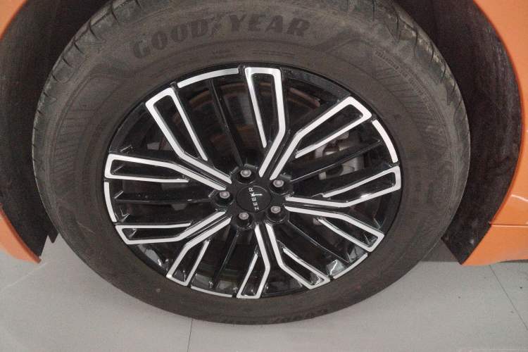 Used Zeekr 001 2025 WE Edition 100 kWh Rear-Wheel Drive Left Front Wheel Hub