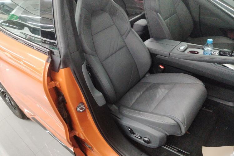 Used Zeekr 001 2025 WE Edition 100 kWh Rear-Wheel Drive Right Front Seat