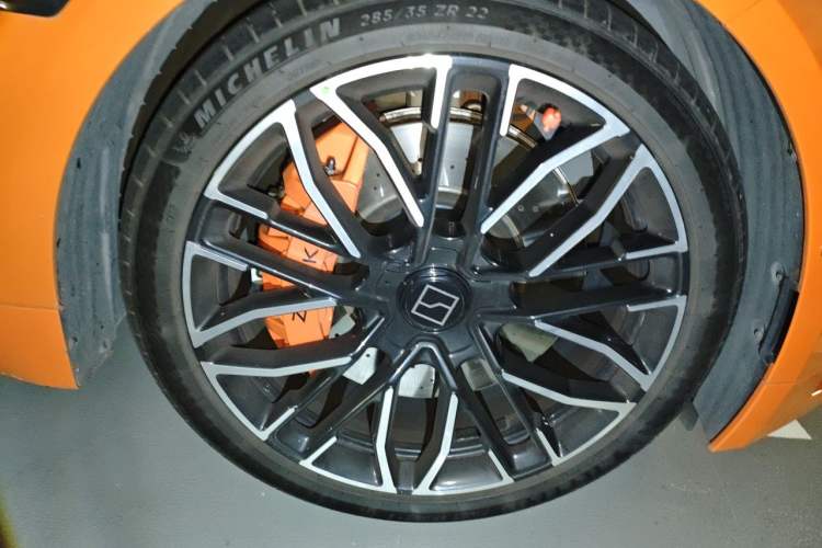 Used Zeekr 001 2025 YOU Edition 100 kWh All-Wheel Drive Right Front Wheel Hub