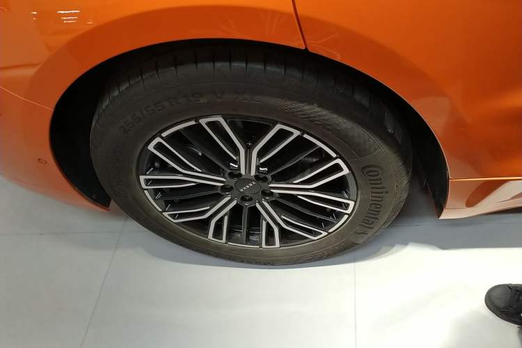 Used Zeekr 001 2025 WE Edition 95 kWh All-Wheel Drive Right Rear Wheel Hub