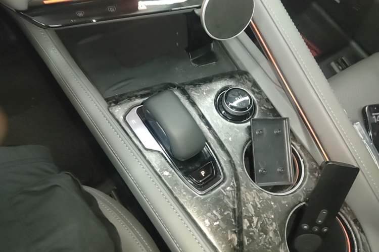 Used Zeekr 001 2025 YOU Edition 100 kWh All-Wheel Drive Gear Lever