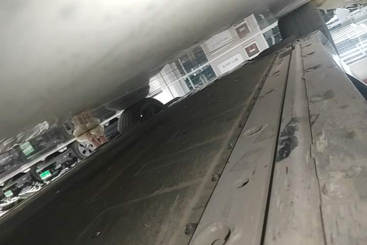 Used Zeekr 001 2025 YOU Edition 100 kWh All-Wheel Drive Right Side Sill