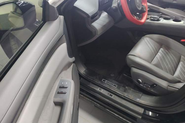 Used Zeekr 001 2025 YOU Edition 100 kWh All-Wheel Drive Driver Seat