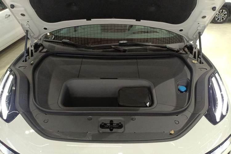 Used Zeekr 001 2025 ME Version 100 kWh All-Wheel Drive Engine Bay