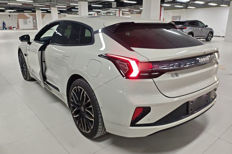 Used Zeekr 001 2025 YOU Edition 100 kWh All-Wheel Drive Exterior 2