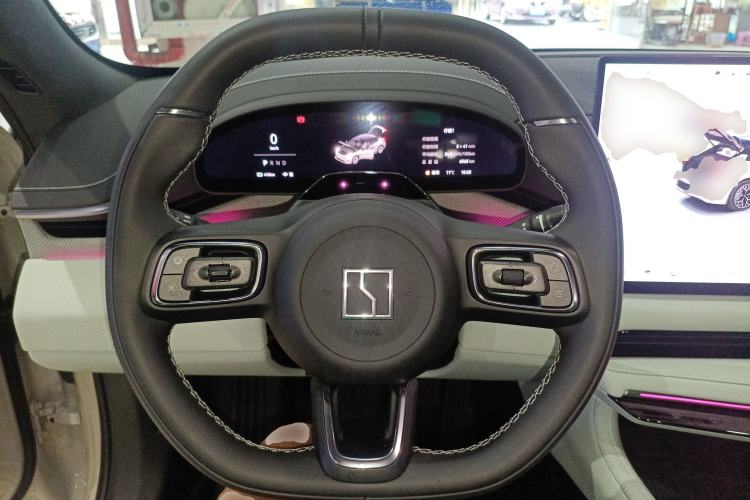 Used Zeekr 001 2025 ME Version 100 kWh All-Wheel Drive Steering Wheel