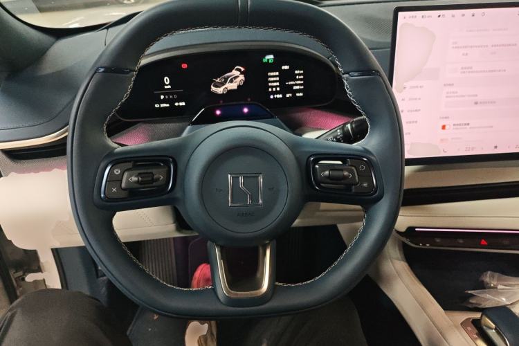 Used Zeekr 001 2025 YOU Edition 100 kWh All-Wheel Drive Steering Wheel