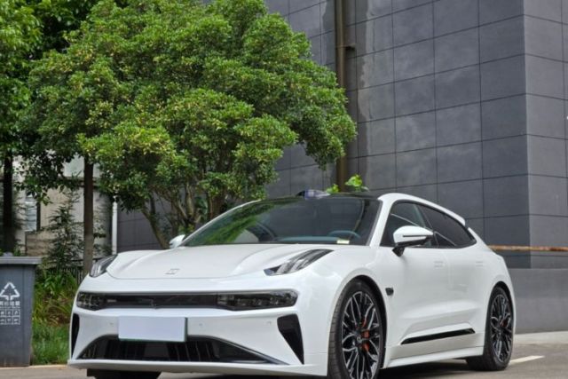 Used Zeekr 001 2025 YOU Edition 100 kWh All-Wheel Drive