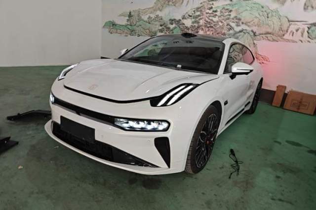 Used Zeekr 001 2025 YOU Edition 100 kWh All-Wheel Drive