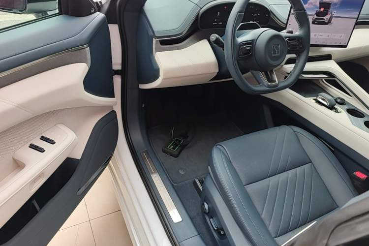 Used Zeekr 001 2025 YOU Edition 100 kWh All-Wheel Drive Driver Seat