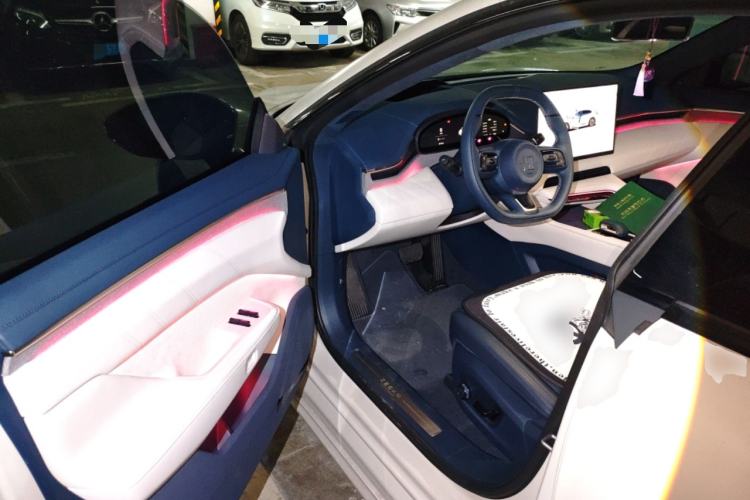 Used Zeekr 001 2025 WE Edition 95 kWh All-Wheel Drive Driver Seat