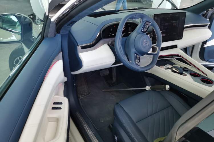 Used Zeekr 001 2025 YOU Edition 100 kWh All-Wheel Drive Driver Seat