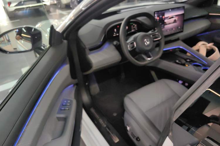 Used Zeekr 001 2025 YOU Edition 100 kWh All-Wheel Drive Driver Seat