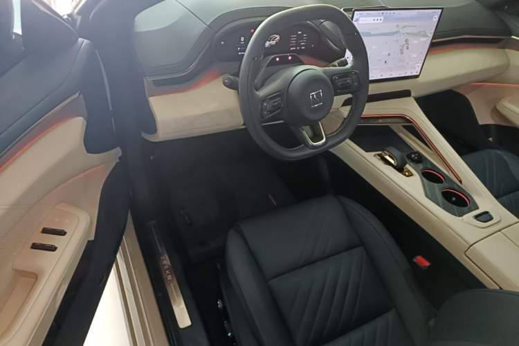 Used Zeekr 001 2025 WE Edition 95 kWh All-Wheel Drive Driver Seat