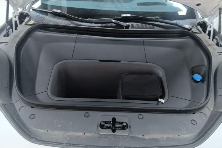 Used Zeekr 001 2025 YOU Edition 100 kWh All-Wheel Drive Engine Bay