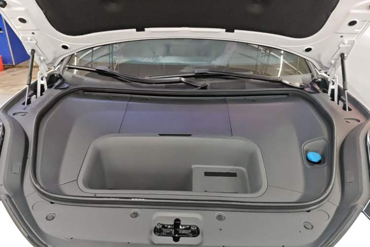 Used Zeekr 001 2025 WE Edition 100 kWh Rear-Wheel Drive Engine Bay