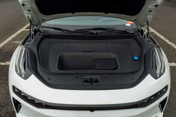 Used Zeekr 001 2025 YOU Edition 100 kWh All-Wheel Drive Engine Bay