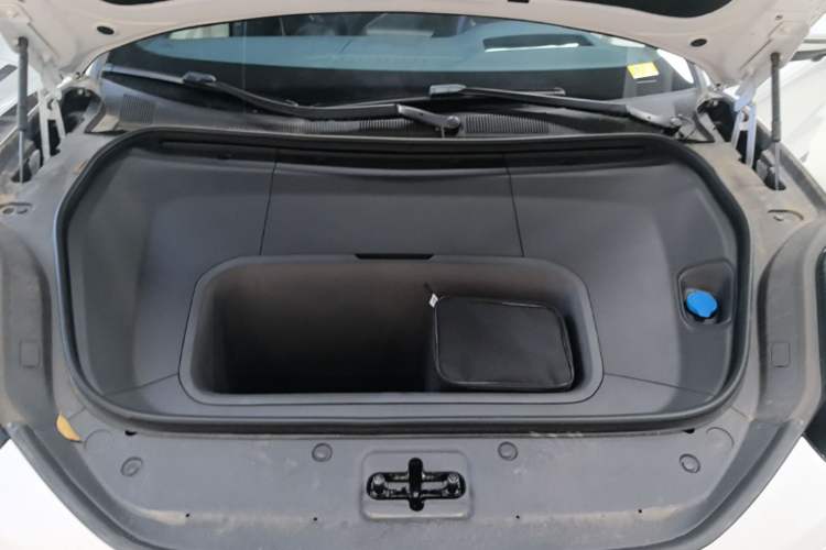 Used Zeekr 001 2025 YOU Edition 100 kWh All-Wheel Drive Engine Bay