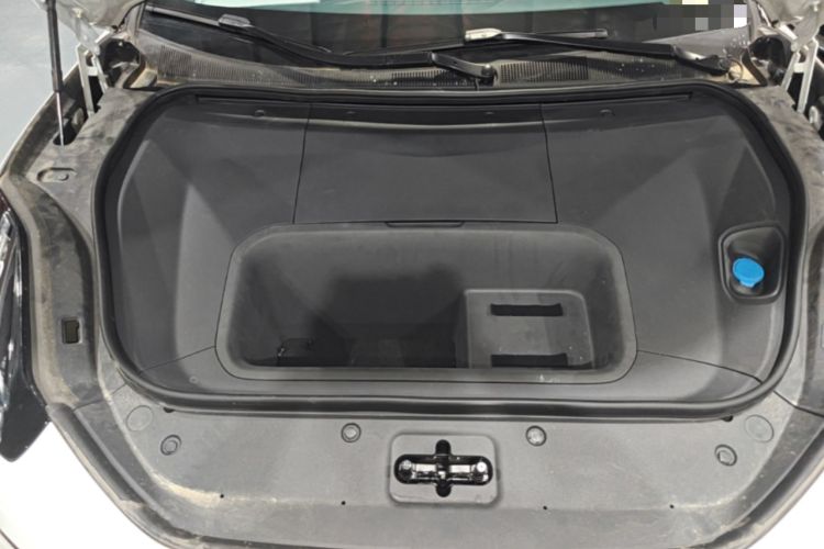 Used Zeekr 001 2025 YOU Edition 100 kWh All-Wheel Drive Engine Bay