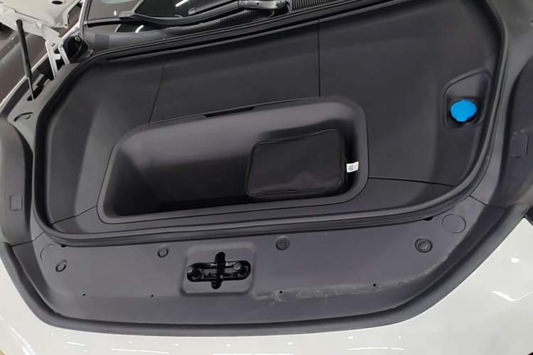 Used Zeekr 001 2025 YOU Edition 100 kWh All-Wheel Drive Engine Bay