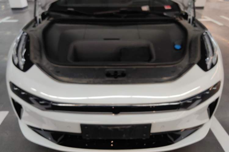 Used Zeekr 001 2025 YOU Edition 100 kWh All-Wheel Drive Engine Bay