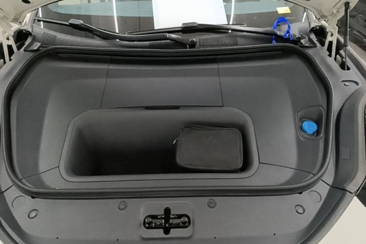 Used Zeekr 001 2025 YOU Edition 100 kWh All-Wheel Drive Engine Bay