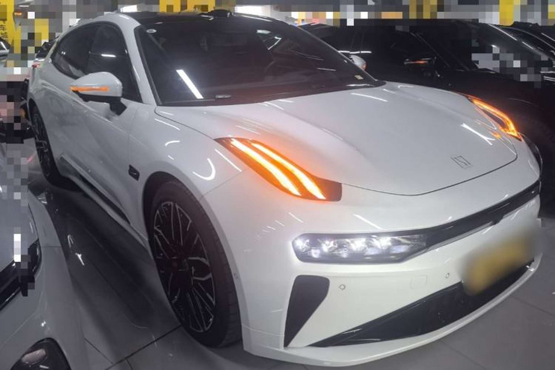 Used Zeekr 001 2025 YOU Edition 100 kWh All-Wheel Drive Exterior 1