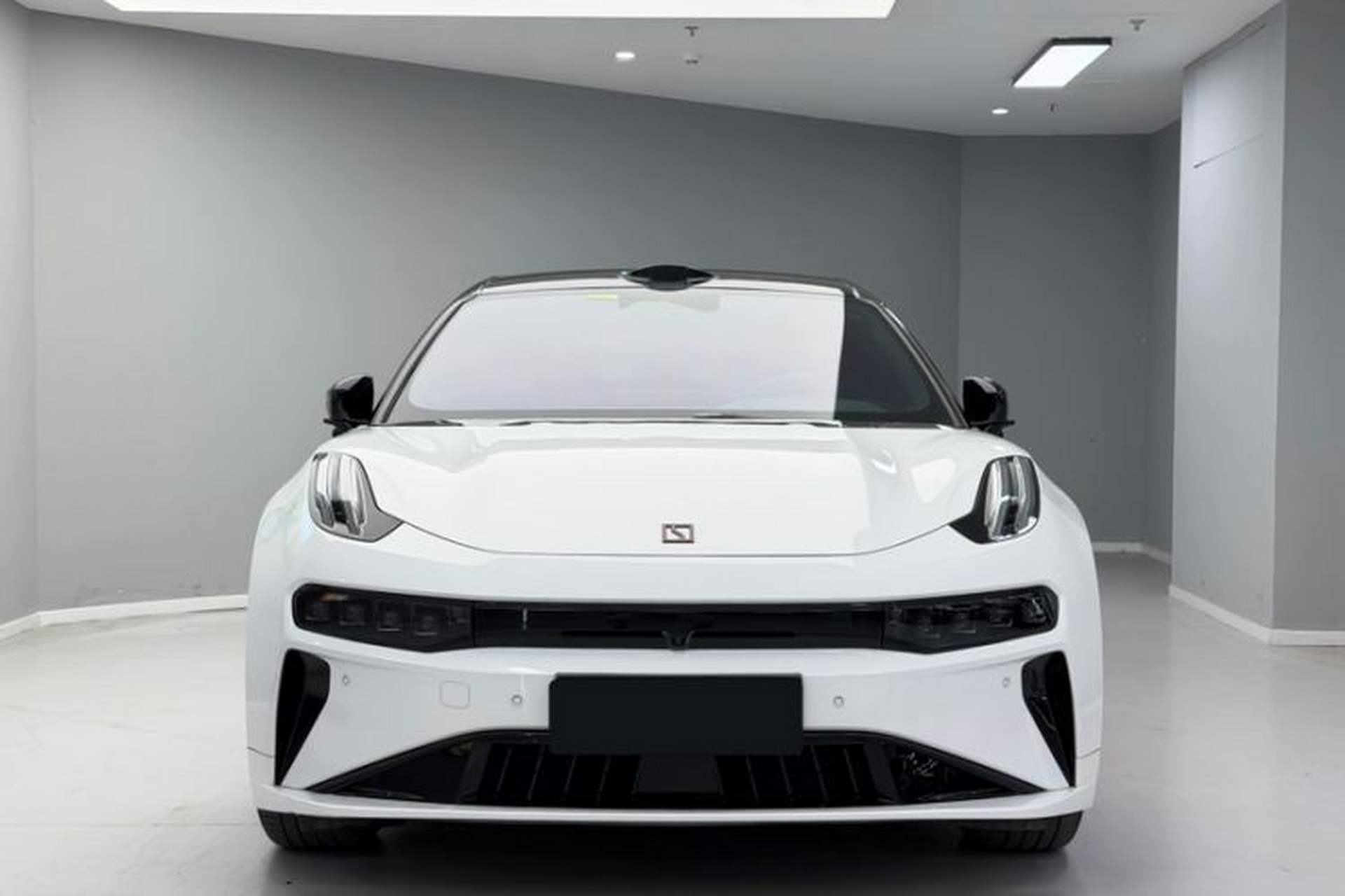 Used Zeekr 001 2025 WE Edition 100 kWh Rear-Wheel Drive Exterior 3