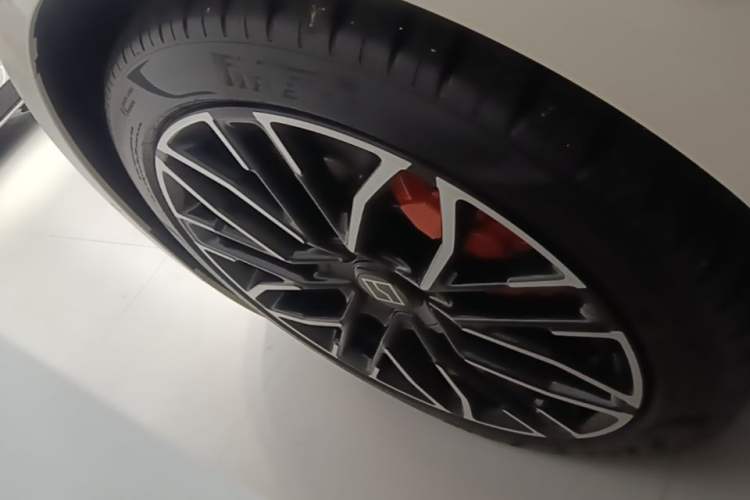 Used Zeekr 001 2025 YOU Edition 100 kWh All-Wheel Drive Exterior 4