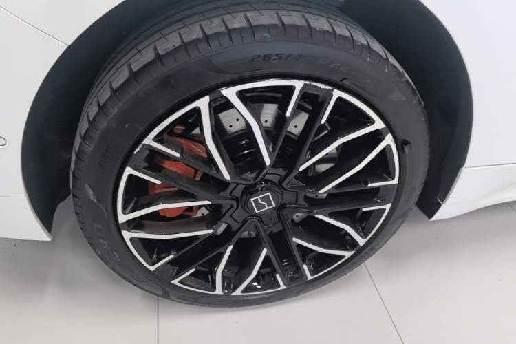 Used Zeekr 001 2025 YOU Edition 100 kWh All-Wheel Drive Exterior 5