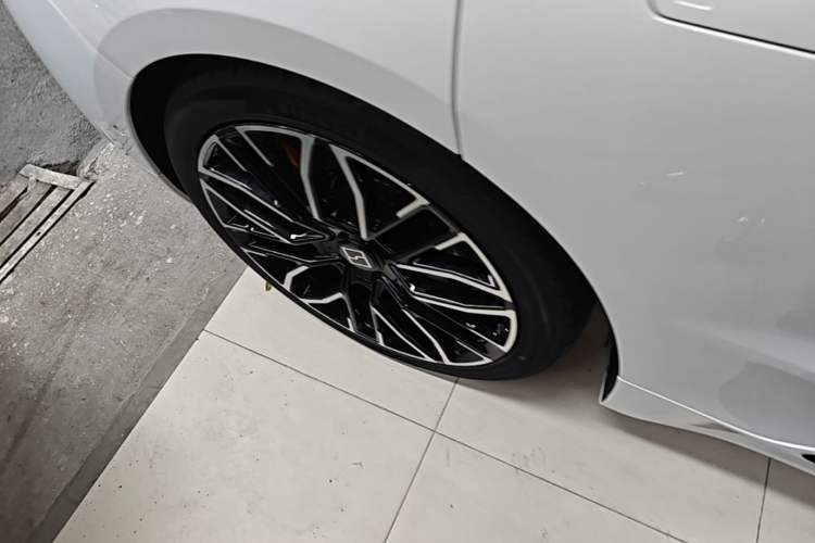 Used Zeekr 001 2025 YOU Edition 100 kWh All-Wheel Drive Exterior 5