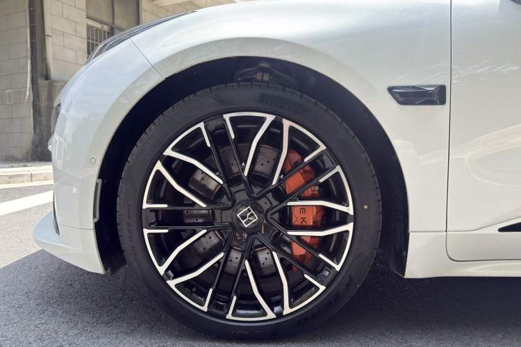Used Zeekr 001 2025 YOU Edition 100 kWh All-Wheel Drive Exterior 7