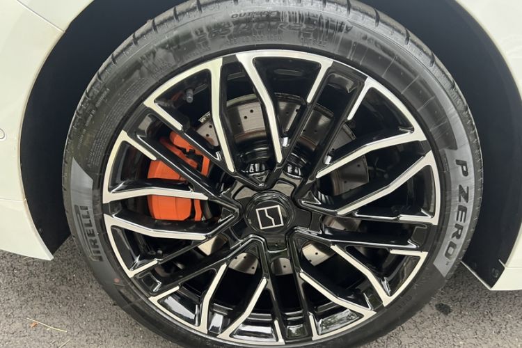 Used Zeekr 001 2025 YOU Edition 100 kWh All-Wheel Drive Exterior 9