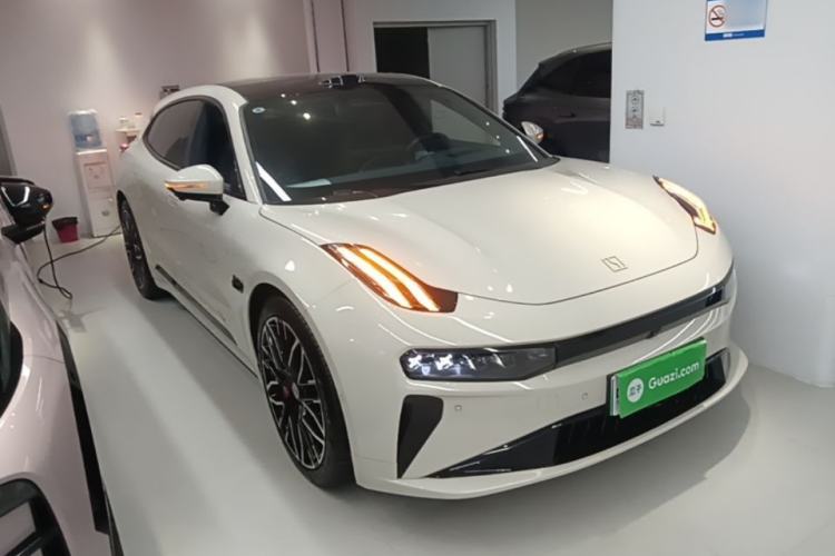 Used Zeekr 001 2025 YOU Edition 100 kWh All-Wheel Drive Front Right 45 Deg