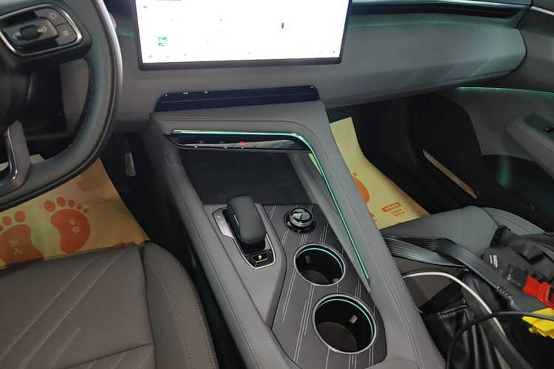 Used Zeekr 001 2025 YOU Edition 100 kWh All-Wheel Drive Gear Lever