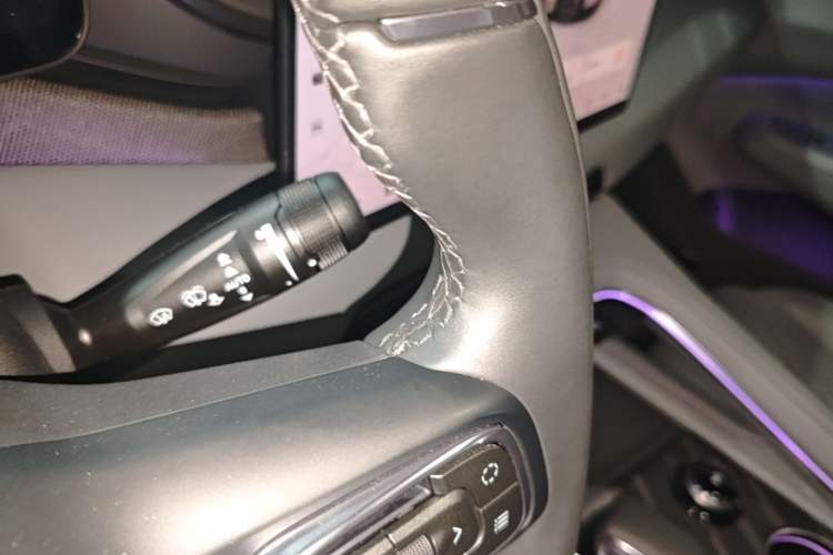 Used Zeekr 001 2025 WE Edition 100 kWh Rear-Wheel Drive Gear Lever
