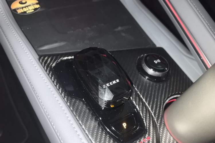 Used Zeekr 001 2025 YOU Edition 100 kWh All-Wheel Drive Gear Lever