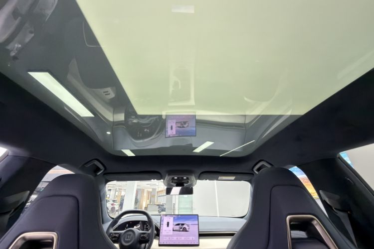 Used Zeekr 001 2025 WE Edition 100 kWh Rear-Wheel Drive Headliner