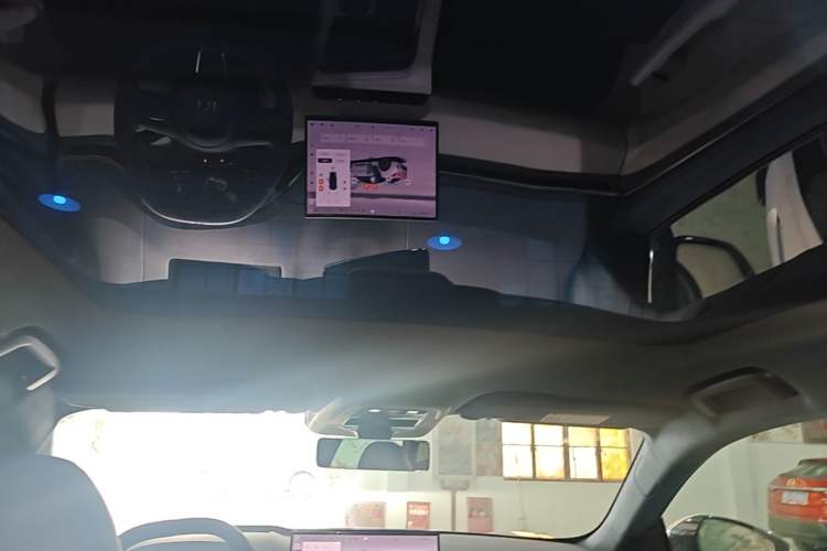 Used Zeekr 001 2025 YOU Edition 100 kWh All-Wheel Drive Headliner