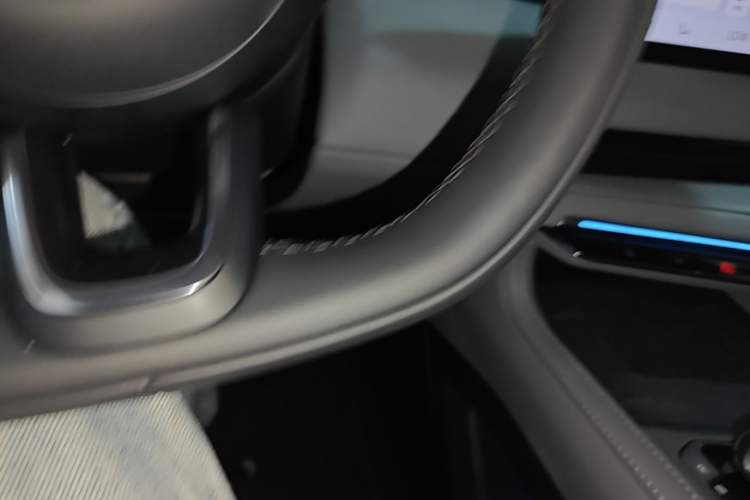 Used Zeekr 001 2025 YOU Edition 100 kWh All-Wheel Drive Interior 1