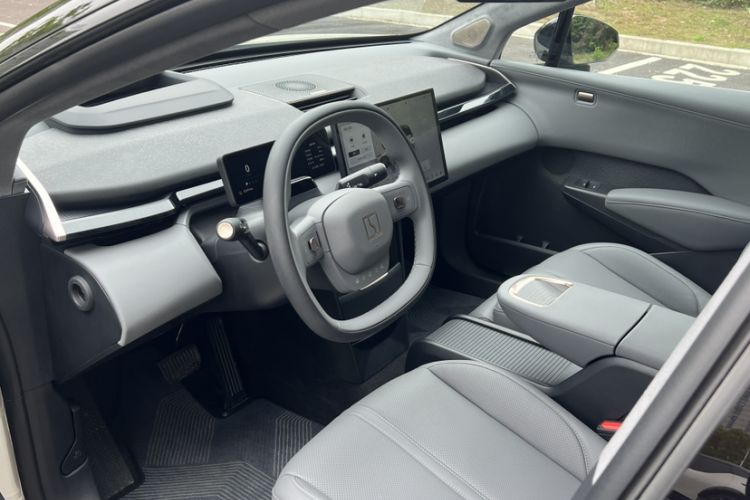 Used Zeekr 001 2025 YOU Edition 100 kWh All-Wheel Drive Interior 1