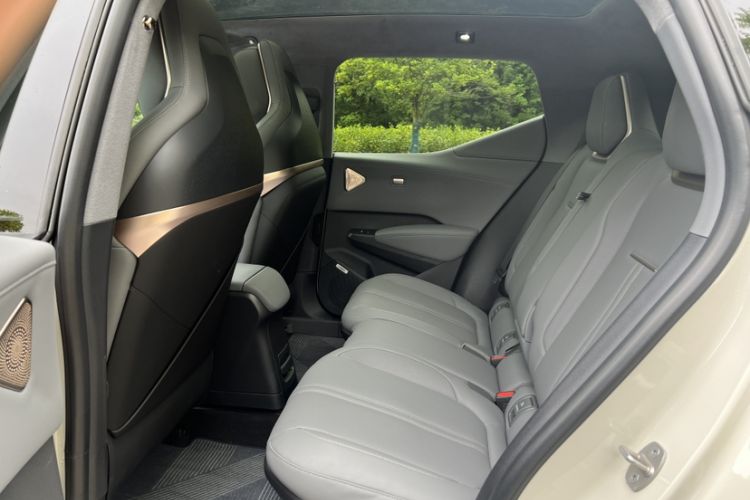 Used Zeekr 001 2025 YOU Edition 100 kWh All-Wheel Drive Interior 2