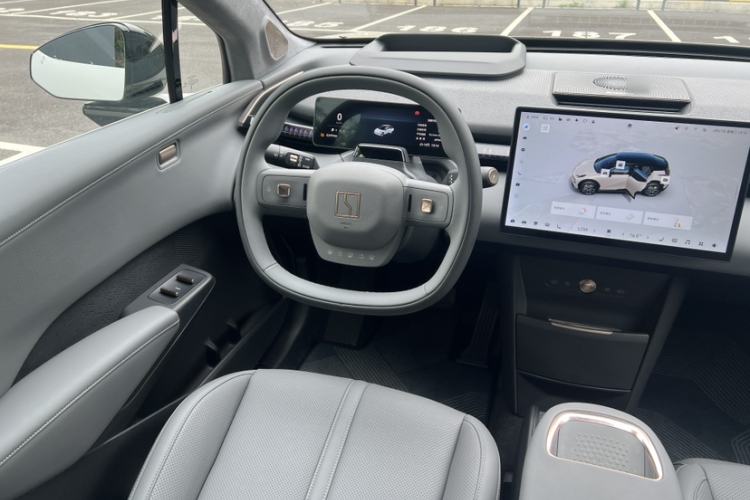 Used Zeekr 001 2025 YOU Edition 100 kWh All-Wheel Drive Interior 4