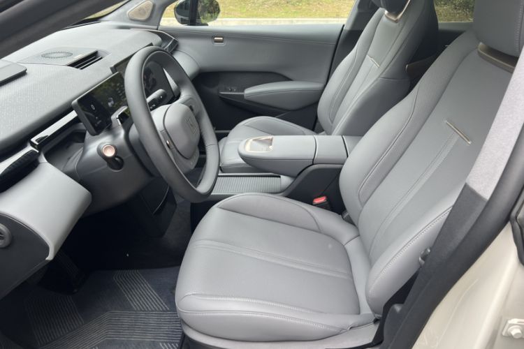 Used Zeekr 001 2025 YOU Edition 100 kWh All-Wheel Drive Interior 6