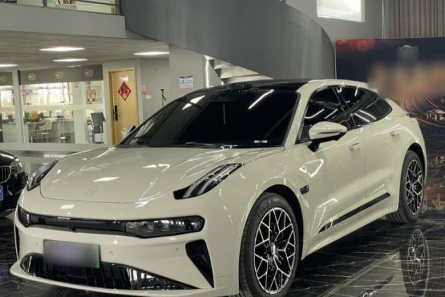 Używany Zeekr 001 2025 WE Edition 100 kWh Rear-Wheel Drive