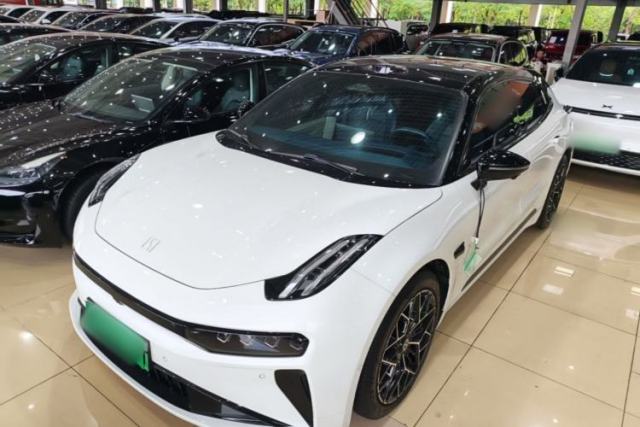 Used Zeekr 001 2025 WE Edition 100 kWh Rear-Wheel Drive